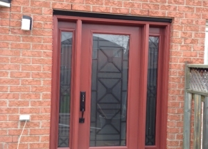 red door with 2 sidelites